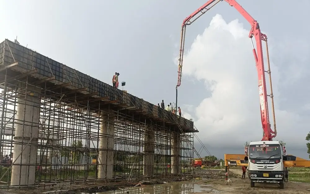 Building and toll plaza construction